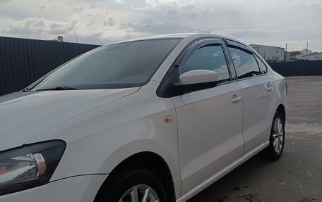 Volkswagen Polo VI (EU Market), 2015 год, 670 000 рублей, 18 фотография