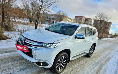 Mitsubishi Pajero Sport III рестайлинг, 2020 год, 3 830 000 рублей, 2 фотография