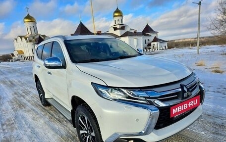 Mitsubishi Pajero Sport III рестайлинг, 2020 год, 3 830 000 рублей, 17 фотография