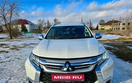 Mitsubishi Pajero Sport III рестайлинг, 2020 год, 3 830 000 рублей, 24 фотография