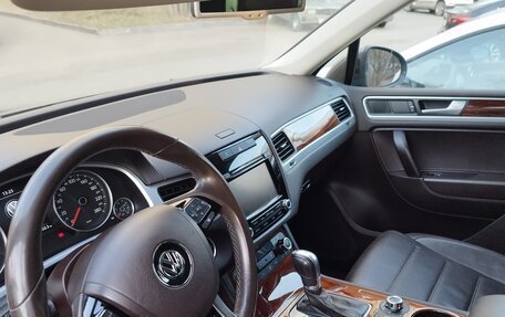 Volkswagen Touareg III, 2013 год, 2 599 000 рублей, 1 фотография