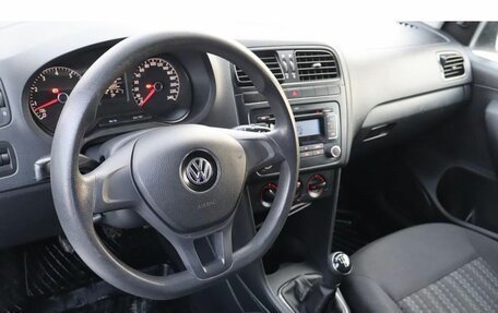 Volkswagen Polo VI (EU Market), 2015 год, 832 000 рублей, 6 фотография