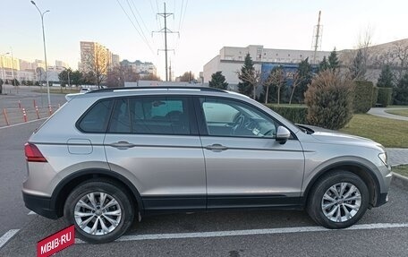 Volkswagen Tiguan II, 2019 год, 3 050 000 рублей, 7 фотография