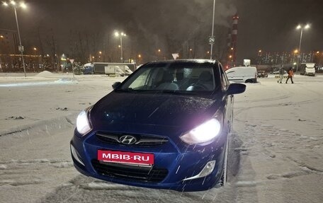 Hyundai Solaris II рестайлинг, 2013 год, 700 000 рублей, 5 фотография