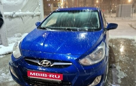 Hyundai Solaris II рестайлинг, 2013 год, 700 000 рублей, 9 фотография