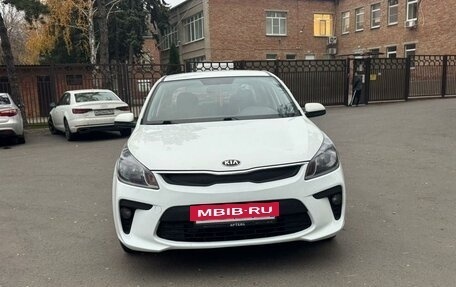 KIA Rio IV, 2017 год, 950 000 рублей, 3 фотография