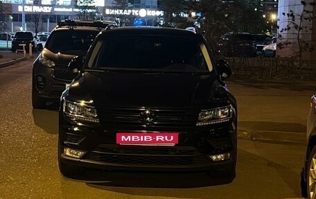 Volkswagen Tiguan II, 2017 год, 2 450 000 рублей, 2 фотография