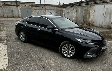 Toyota Camry, 2018 год, 2 660 000 рублей, 19 фотография