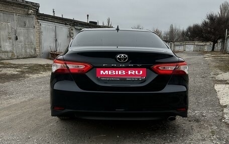 Toyota Camry, 2018 год, 2 660 000 рублей, 21 фотография