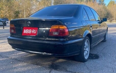 BMW 5 серия, 2002 год, 720 000 рублей, 3 фотография