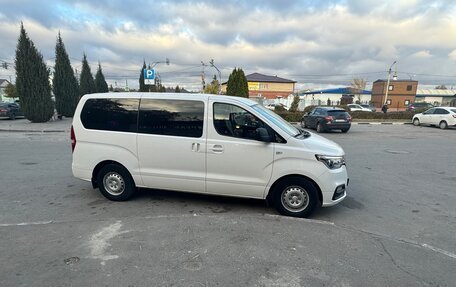 Hyundai H-1 II рестайлинг, 2020 год, 2 420 000 рублей, 7 фотография