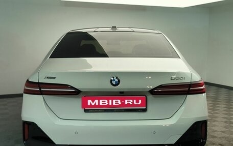 BMW 5 серия, 2023 год, 10 350 000 рублей, 4 фотография