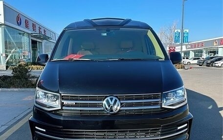 Volkswagen Caravelle T6 рестайлинг, 2018 год, 5 400 000 рублей, 3 фотография