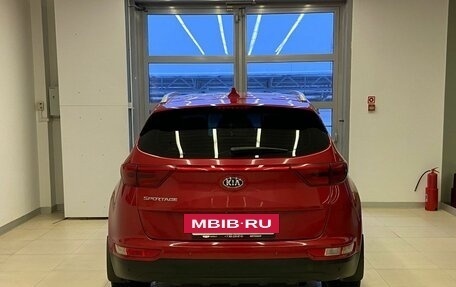 KIA Sportage IV рестайлинг, 2018 год, 2 400 000 рублей, 5 фотография