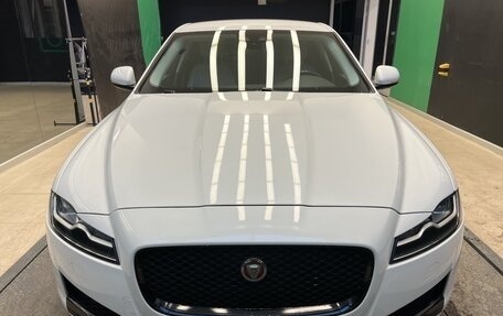 Jaguar XF II, 2017 год, 2 550 000 рублей, 2 фотография