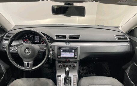 Volkswagen Passat B7, 2011 год, 1 050 000 рублей, 11 фотография