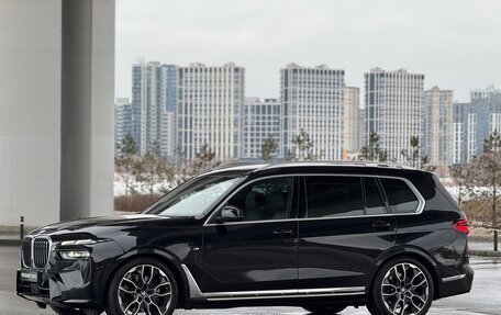 BMW X7, 2023 год, 16 000 000 рублей, 2 фотография