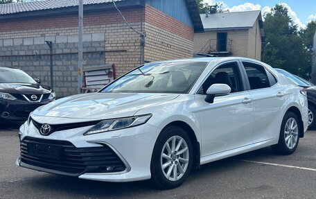 Toyota Camry, 2021 год, 2 350 000 рублей, 2 фотография