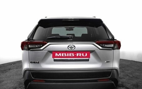 Toyota RAV4, 2021 год, 3 500 000 рублей, 6 фотография