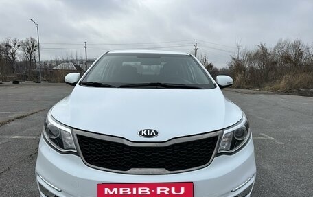 KIA Rio III рестайлинг, 2015 год, 1 199 000 рублей, 2 фотография