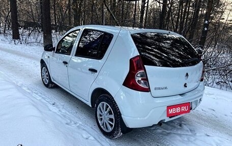 Renault Sandero I, 2013 год, 590 000 рублей, 5 фотография