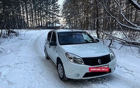 Renault Sandero I, 2013 год, 590 000 рублей, 2 фотография