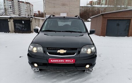 Chevrolet Niva I рестайлинг, 2017 год, 900 000 рублей, 5 фотография