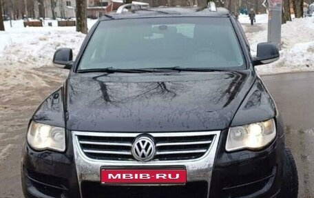 Volkswagen Touareg III, 2010 год, 650 000 рублей, 1 фотография