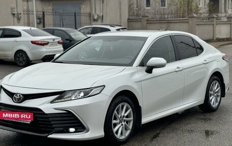 Toyota Camry, 2021 год, 2 850 000 рублей, 13 фотография