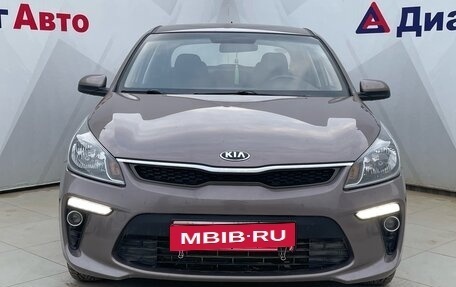 KIA Rio IV, 2018 год, 1 550 000 рублей, 2 фотография