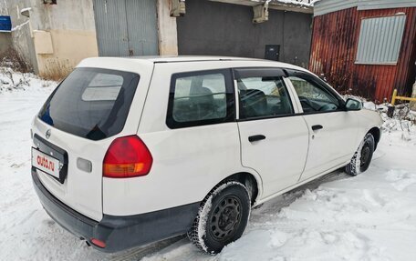 Nissan AD II, 2003 год, 700 000 рублей, 2 фотография