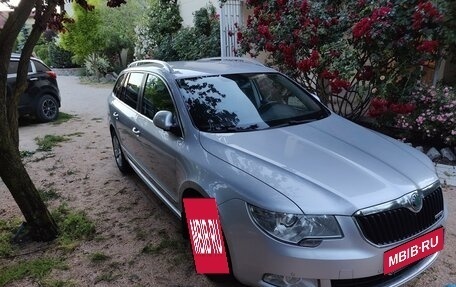 Skoda Superb III рестайлинг, 2012 год, 1 275 000 рублей, 2 фотография