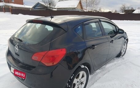 Opel Astra J, 2011 год, 800 000 рублей, 3 фотография