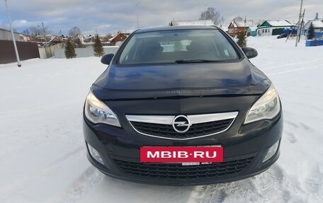 Opel Astra J, 2011 год, 800 000 рублей, 6 фотография