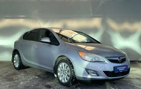 Opel Astra J, 2011 год, 840 000 рублей, 2 фотография