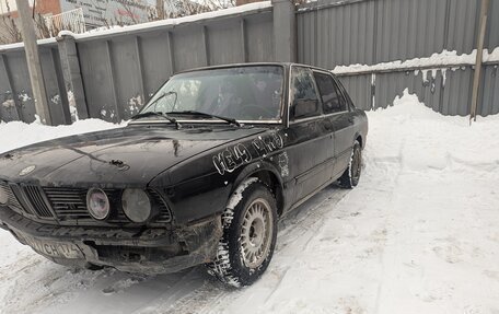 BMW 5 серия, 1985 год, 145 000 рублей, 3 фотография