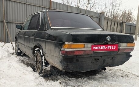 BMW 5 серия, 1985 год, 145 000 рублей, 2 фотография