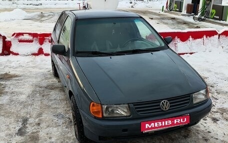 Volkswagen Polo III рестайлинг, 1997 год, 250 000 рублей, 2 фотография