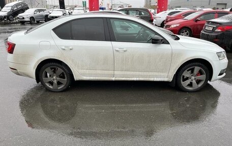 Skoda Octavia, 2017 год, 2 000 000 рублей, 2 фотография