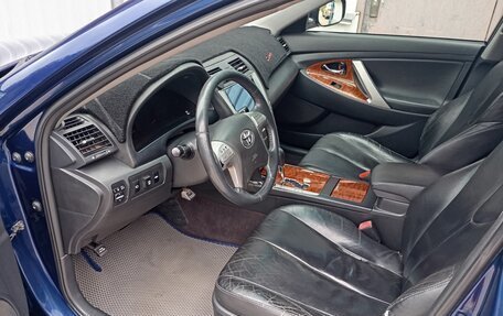 Toyota Camry, 2008 год, 1 300 000 рублей, 10 фотография