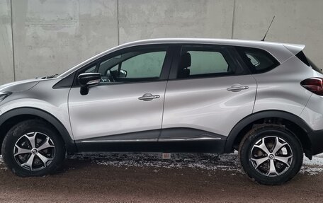 Renault Kaptur I рестайлинг, 2019 год, 1 975 000 рублей, 10 фотография