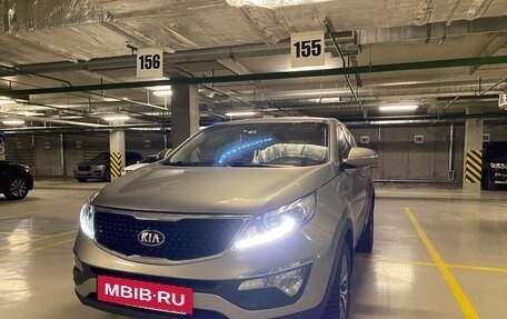 KIA Sportage III, 2015 год, 1 800 000 рублей, 2 фотография