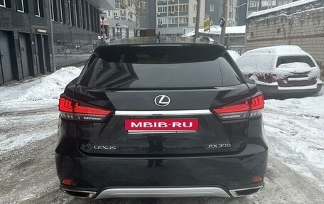 Lexus RX IV рестайлинг, 2019 год, 5 350 000 рублей, 7 фотография