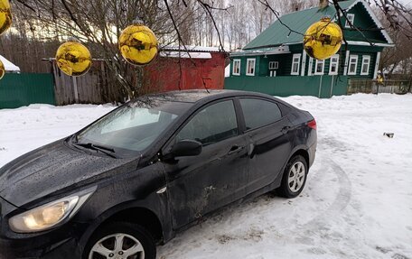 Hyundai Solaris II рестайлинг, 2012 год, 350 000 рублей, 2 фотография