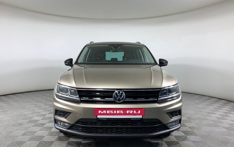 Volkswagen Tiguan II, 2019 год, 2 255 000 рублей, 2 фотография