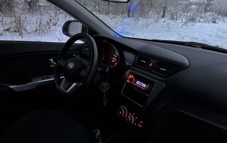 KIA Rio III рестайлинг, 2015 год, 7 фотография