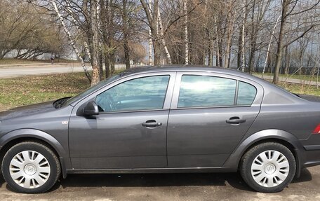 Opel Astra H, 2011 год, 650 000 рублей, 1 фотография