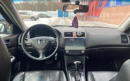 Honda Accord VII рестайлинг, 2004 год, 730 000 рублей, 7 фотография