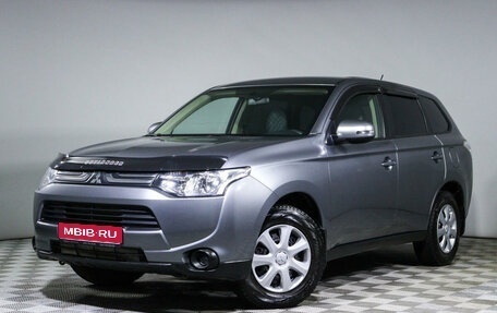 Mitsubishi Outlander III рестайлинг 3, 2013 год, 1 725 000 рублей, 1 фотография