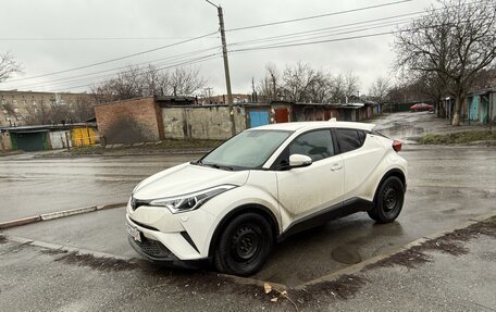 Toyota C-HR I рестайлинг, 2018 год, 1 600 000 рублей, 4 фотография